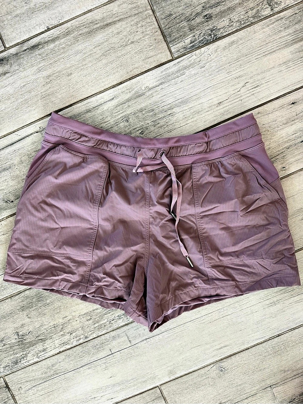 lululemon Dance Studio High-Rise 3.5” Women's Athletic Shorts Purple